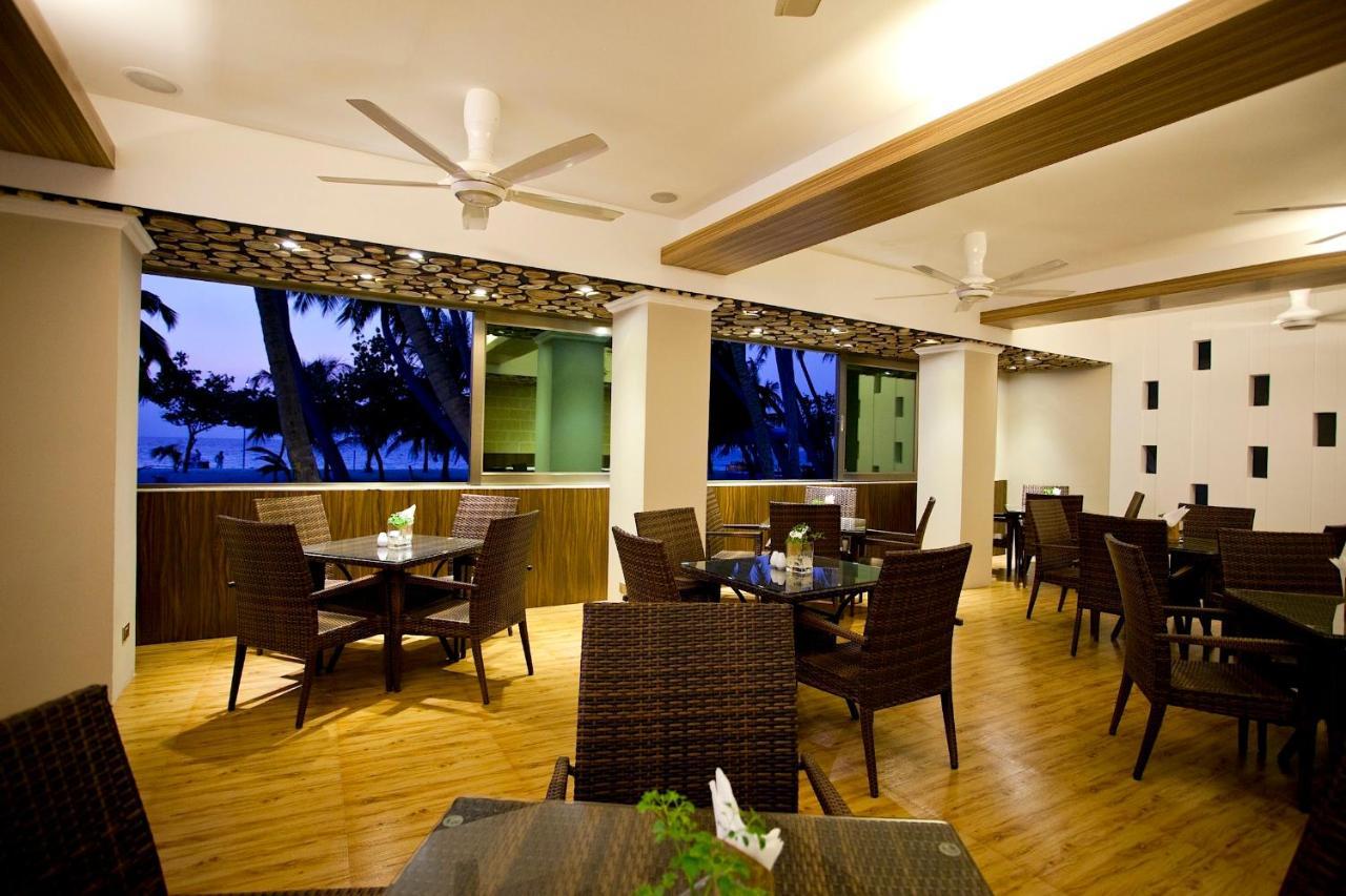 Kaani Beach Hotel At Maafushi Buitenkant foto