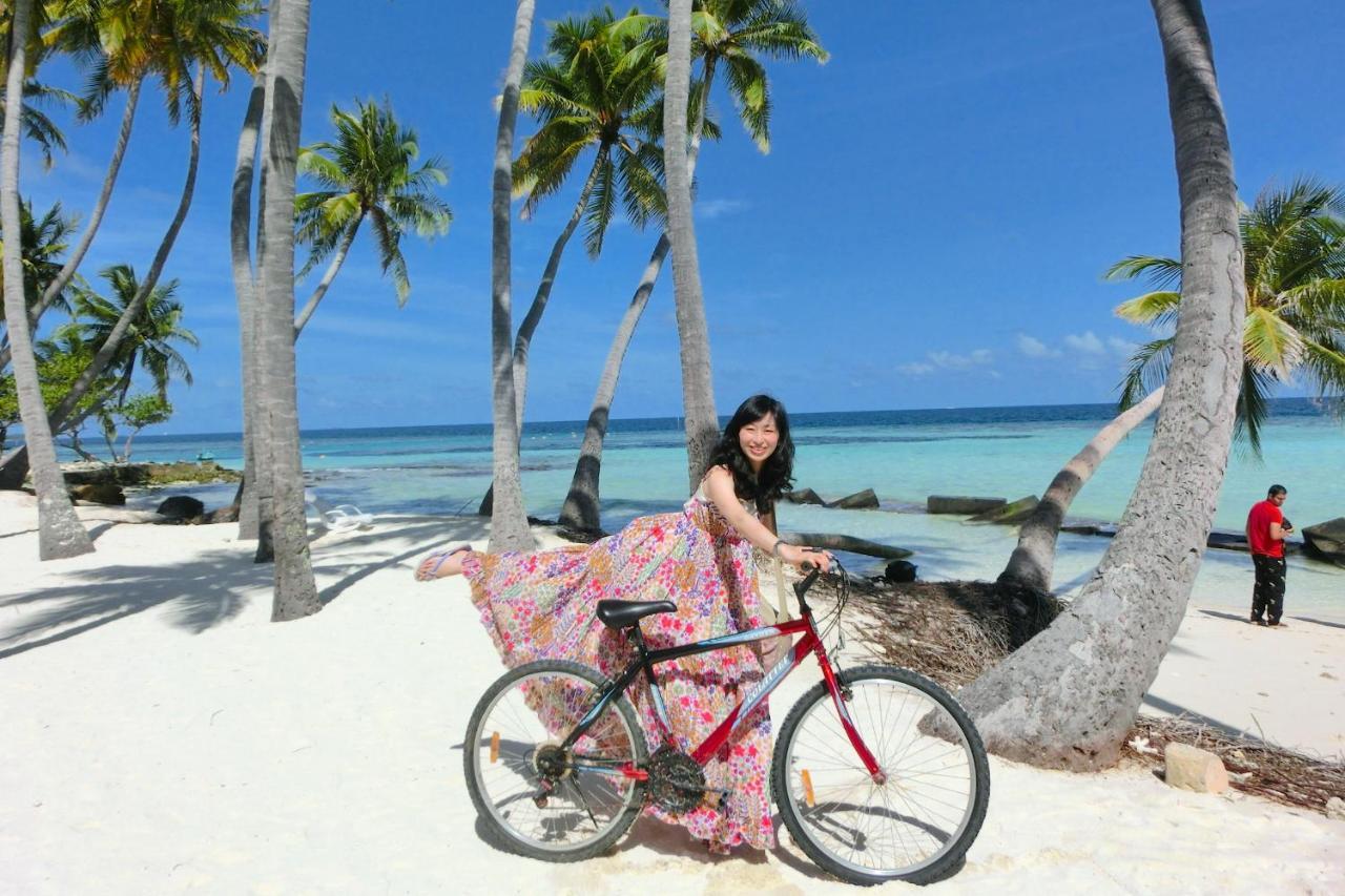 Kaani Beach Hotel At Maafushi Buitenkant foto